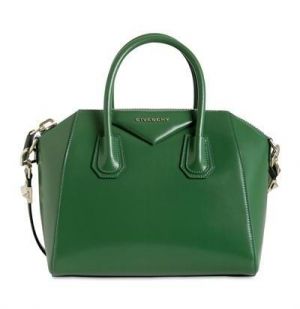 Gifts - GIVENCHY - SMALL ANTIGONA SHINY SMOOTH LEATHER BAG.jpg